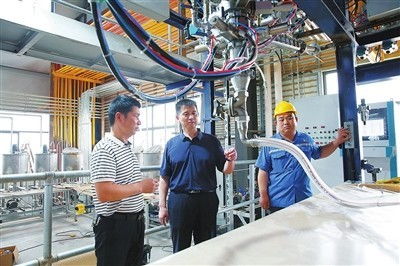赣州新能源科技城积极打造 第一等 营商环境